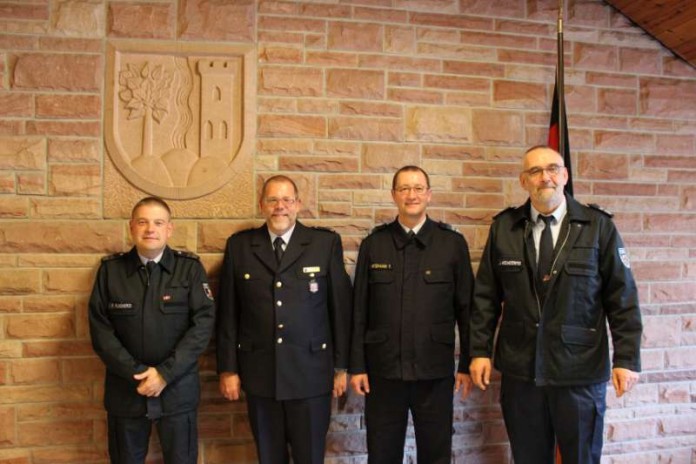 v.l.: Frank Flockerzi, Michael Müller, Torsten Ritzmann, Jürgen Hochdörfer (Foto: Feuerwehr Presseteam der VG Lambrecht)
