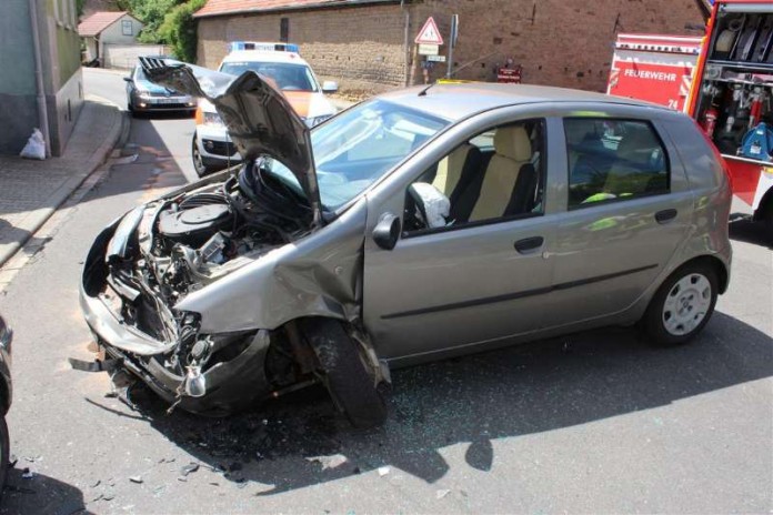 Verkehrsunfall in Mannweiler (Foto: Polizei)