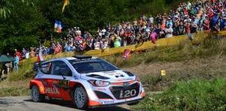 Teamwork nicht nur bei den WRC-Stars (Foto: ADAC Rallye Deutschland)