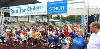 Startschuss für den "Run for Children" 2016 (Foto: Alexander Sell)