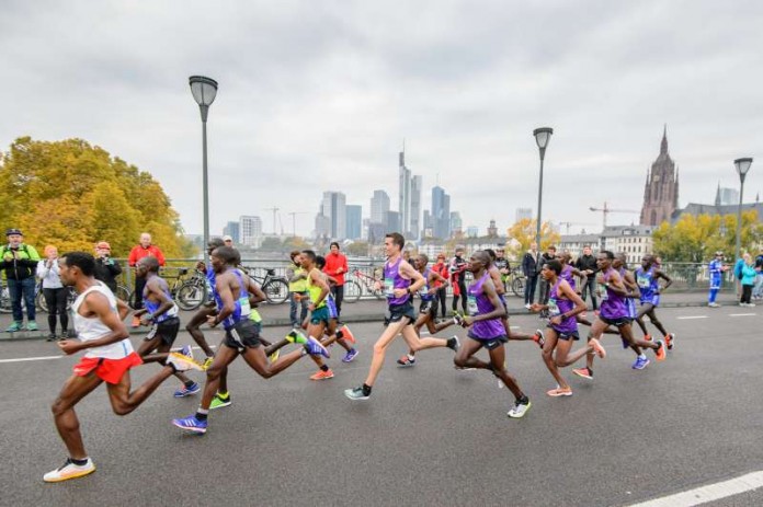 Spitzenläufer beim Marathon (Foto: Mainova Frankfurt Marathon)