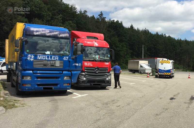 Schwerverkehrskontrolle an der A6