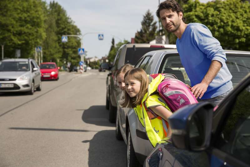 Eltern sollten auf Gefahrenstellen auf dem Schulweg hinweisen (Foto: ADAC)