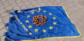 Am 28.06.16 "Flagge zeigen" (Foto: Stadt Speyer)