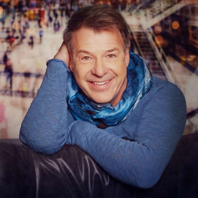 Patrick Lindner Patrick Lindner (Coverfoto Mittenrein ins Glück)