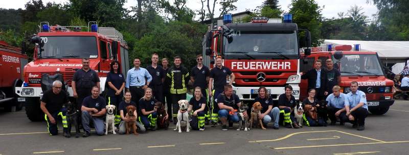 Gruppenfoto (Foto: Feuerwehr Presseteam der VG Lambrecht)