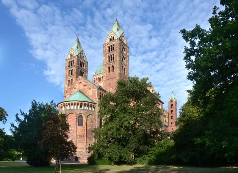 Die Nordost-Ansicht des Speyerer Doms (Foto: Klaus Landry © Domkapitel Speyer)