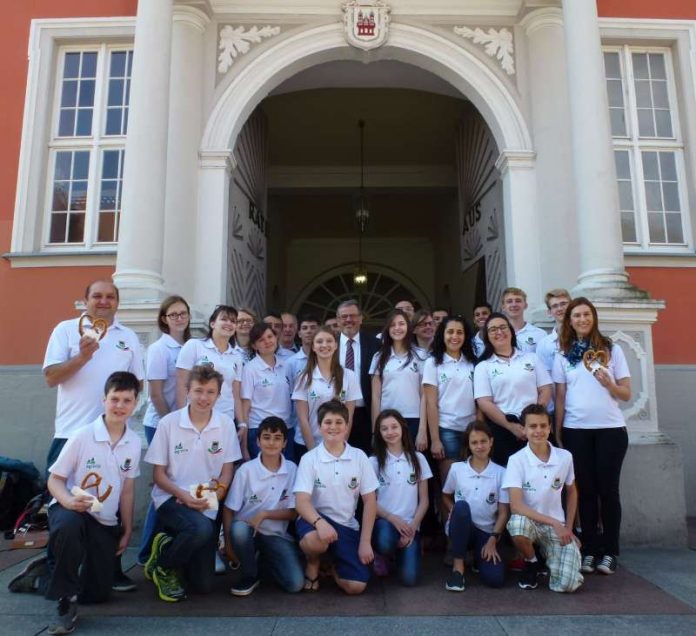 Die brasilianischen Musiker in Speyer bei OB Eger (Foto: Stadt Speyer)