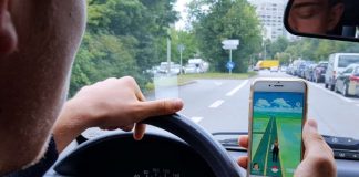 Pokemon Go: Nichts für den Straßenverkehr (Foto: ADAC)