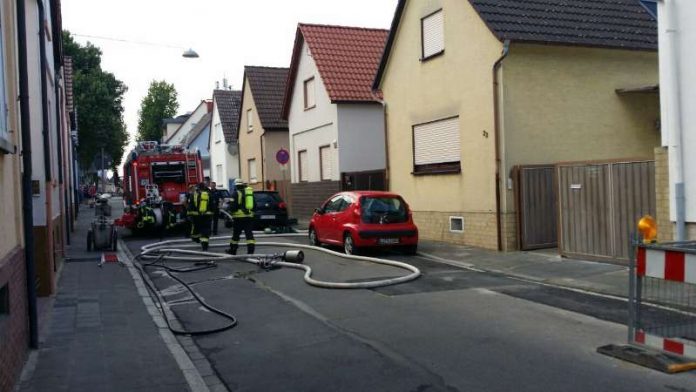 Gasaustritt aus einer Baustelle (Foto: Metropolnews)