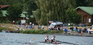 Der Breisacher Ruderverein sorgt vor Ort auf dem gestauten Rhein für einen reibungslosen Ablauf der Wettkämpfe (Foto: Christiane Quirin)