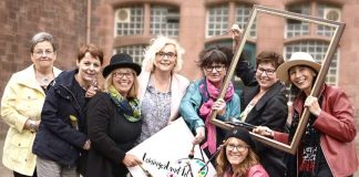 Die Künstlergruppe „LeiningerLandArt“, bestehend aus Ilka Bengel, Waleska Bürger, Veronika Haaß, Dr. Birgit Jung, Heidi Niederhöfer, Beatrix Nissle, Marion Schacht und Gabi Teubner lädt ein (Foto: Stadtverwaltung Grünstadt)