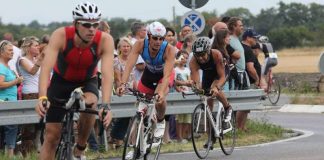 Triathlon Hotspot für die Zuschauer am Kreisel bei der Einfahrt zum Epplesee (Foto: FV Sportfreunde Forchheim, Abteilung Triathlon)