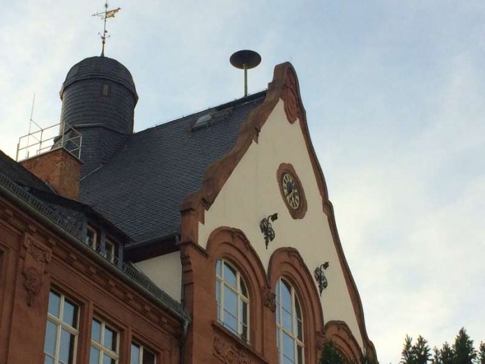 Sirene Heisenberg Gymnasium in Weinheim (Foto: Ralf Mittelbach)