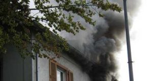 Die RTW-Besatzung sah zufällig den Rauch und erkannte die drohende Gefahr