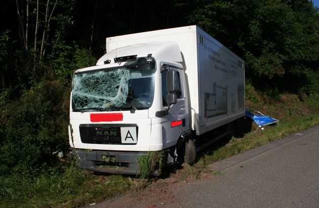 Der Unfall-LKW Der Unfall-LKW