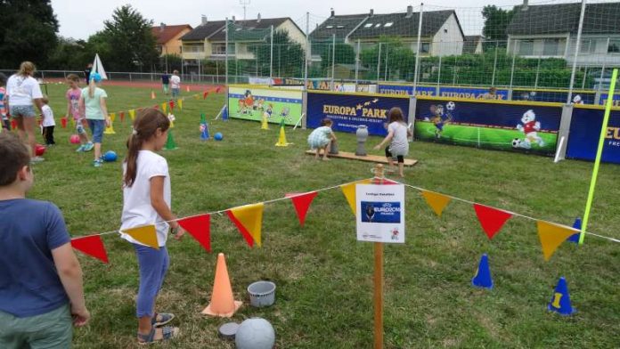 Der Kindertag der Bereitschaftspolizei lockte mit vielen Angeboten (Foto: bfv)