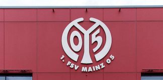 Mainz-05-Logo an der OPEL-Arena (Foto: Stephan Dinges)