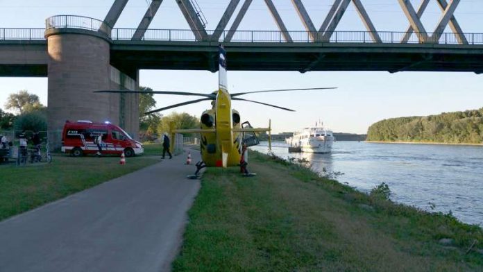 Ein Rettungshubschrauber wurde angefordert (Foto: Feuerwehr Germersheim)