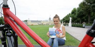 Azubis sowie Berufsfachschülerinnen und -fachschüler dürfen sich ab Heute über das Paket freuen