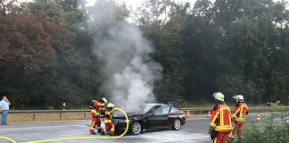 Dieser BMW fing plötzlich Feuer - Ein Albtraum für jeden Autofahrer
