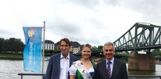 OB Peter Feldmann, Apfelweinkönigin Bianca I und Peter Possmann bei Pressekonferenz zum Mainfest