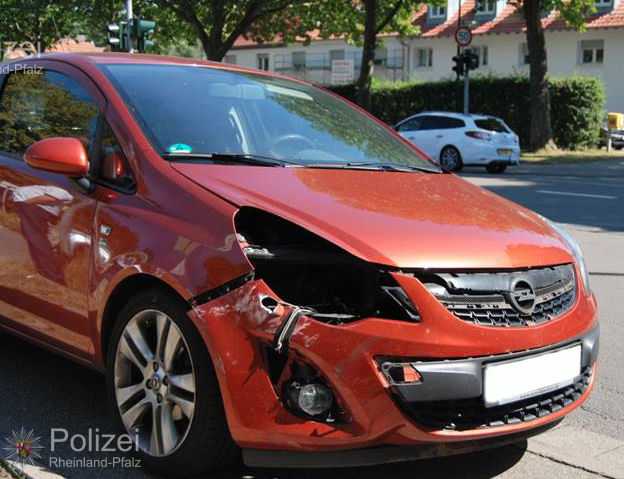 Opel Corsa des 60-jährigen Unfallbeteiligten