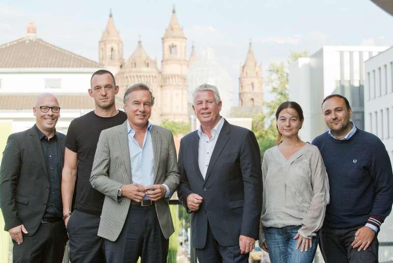 v.l. Sascha Kaiser, Albert Ostermaier, Nico Hofmann, Michael Kissel, Petra Simon, Nuran David Calis (Foto: Bernward Bertram)