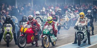 Nicht nur (wie im Bild) Motorräder und Gespanne präsentieren sich hier, auch Tourenwagen und Formel-Fahrzeuge drehen auf der Strecke ihre Runden (Foto: Hockenheim-Ring GmbH)