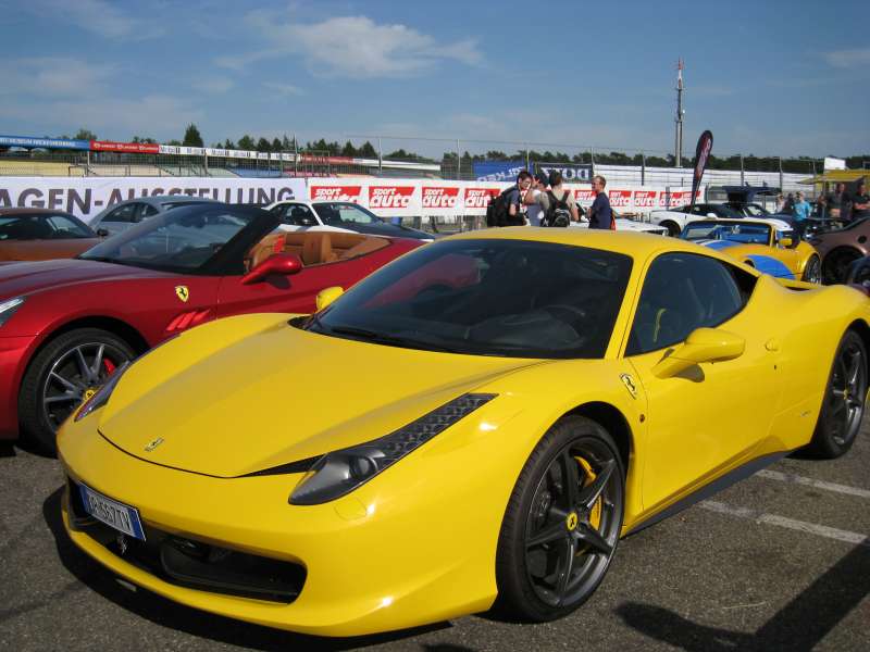 Bei den Ferrari Racing Days am Wochenende in Hockenheim werden 1000 Ferrari-Autos erwartet (Foto: Martin Sonnick)