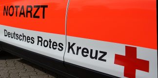 Notarzt DRK Deutsches Rotes Kreuz Rettungsdienst Symbolbild