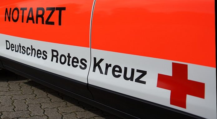 Notarzt DRK Deutsches Rotes Kreuz Rettungsdienst Symbolbild