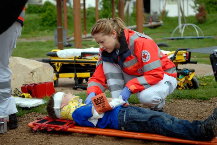 rettungsdienst-beim-kindernotfall