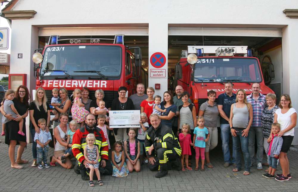 Die Kita Pestalozzistraße freut sich sehr über die großzügigen Spenden. (Foto: Löschzug Lachen-Speyerdorf)