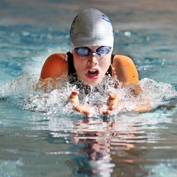 Von Samstag bis Sonntag geht's im Hallenbad des Heinrich-Völker-Bades wieder hoch her, beim 50. Internationalen Schwimmfest treffen sich die Athleten zum Kräftemessen (Foto: Uhrig)