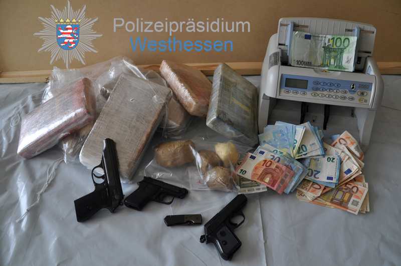 Drogen, Waffen, Bargeld