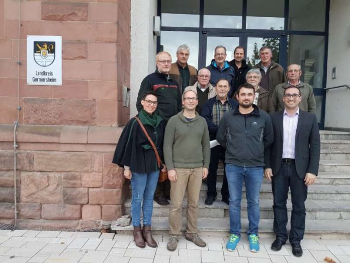 Die Mitglieder des neuen Jägerprüfungsausschusses (Foto: Kreisverwaltung Germersheim)