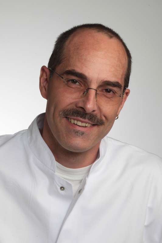 Max-Peter Weber, Ärztlicher Leiter der ZNA am Städtischen Krankenhaus Pirmasens Max-Peter Weber, Ärztlicher Leiter der ZNA am Städtischen Krankenhaus Pirmasens