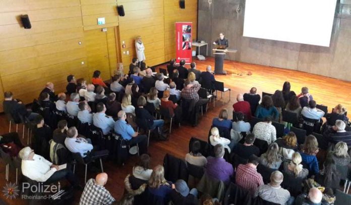 Gut besucht war die Veranstaltung der Polizeidirektion Kaiserslautern (Foto: Polizei)