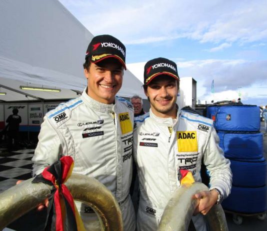 Die Brüder Dominik und Mario Farnbacher (rechts) sorgten auf dem Nürburgring für einen historischen Lexus-Sieg (Foto: Martin Sonnick)