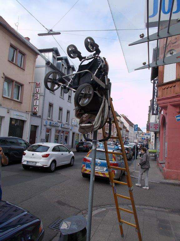 Die Polizei sucht den Verursacher (Foto: Polizei)