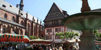 Wochenmarkt Neustadt (Foto: Rolf Schädler)