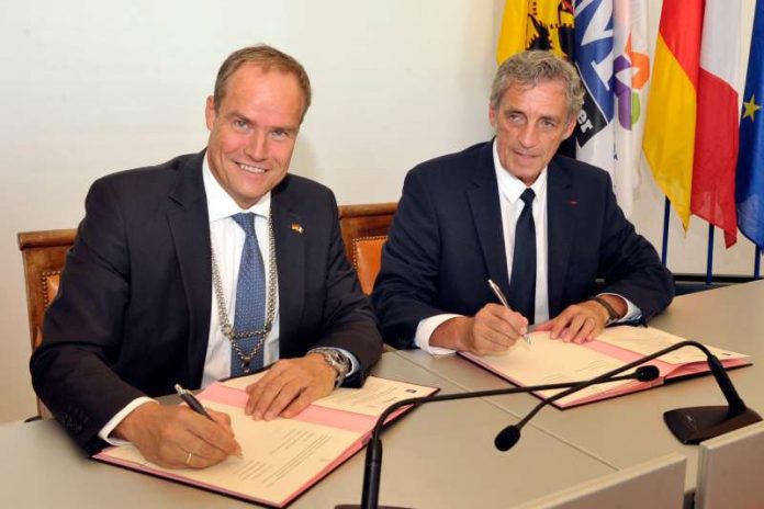 Heidelbergs Oberbürgermeister Dr. Eckart Würzner (links) und Montpelliers Stadtoberhaupt Philippe Saurel vereinbarten eine Intensivierung der Partnerschaft. (Foto: Stadt Montpellier)