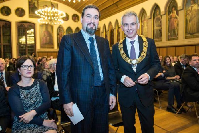 Maurizio Canfora (l.) und Peter Feldmann (Foto: Stadt Frankfurt)