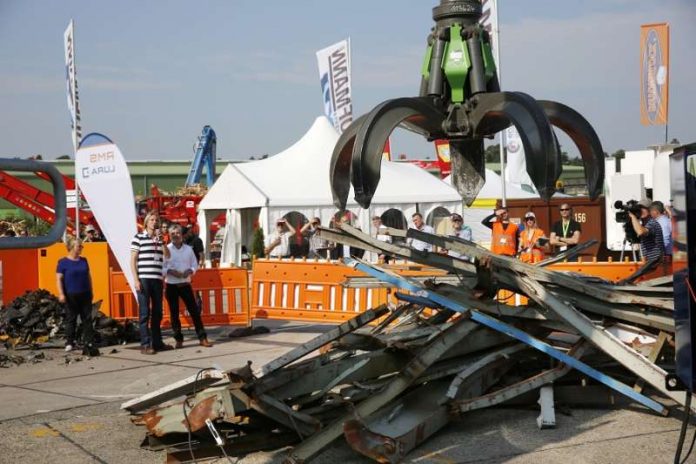 Sonderfläche mobiler Schrottplatz auf der recycling aktiv und TiefbauLive 2015 (Foto: Peter Sandbiller)