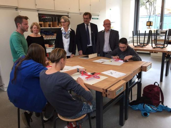 Stadt und BBS informieren über den Fortschritt der Schulbaumaßnahmen Stadt und BBS informieren über den Fortschritt der Schulbaumaßnahmen (Foto: Stadt Mannheim)