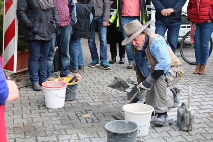 Stolpersteinverlegung in Weinheim