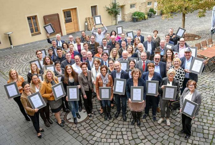 Das Deutsche Weininstitut zeichnet in diesem Jahr erstmals 50 Vinotheken in allen 13 deutschen Anbaugebieten aus (Foto: DWI)