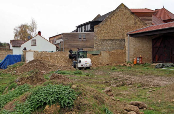 Growi, bürgerhaus, Mauer