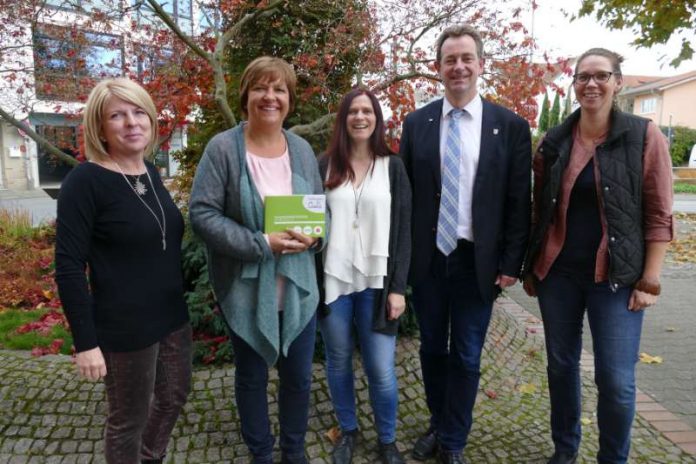 v.l.: Sylvia Weber, Birgit Siefert, Susanne Gebauer, Christian Schönung, Katharina Naegele (Foto: Stadt Lorsch)